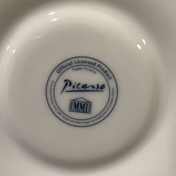 Charming illustration & Picasso signature teacup/saucer set - Picture 6 of 8